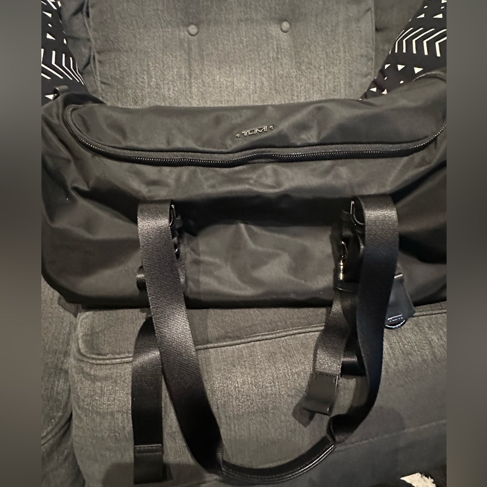 TUMI Misty Voyager Duffel - Black/Gunmetal